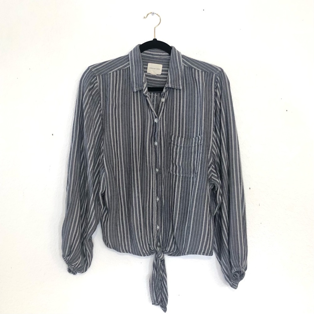 5 for $25 ⭐️ American Eagle Button Down